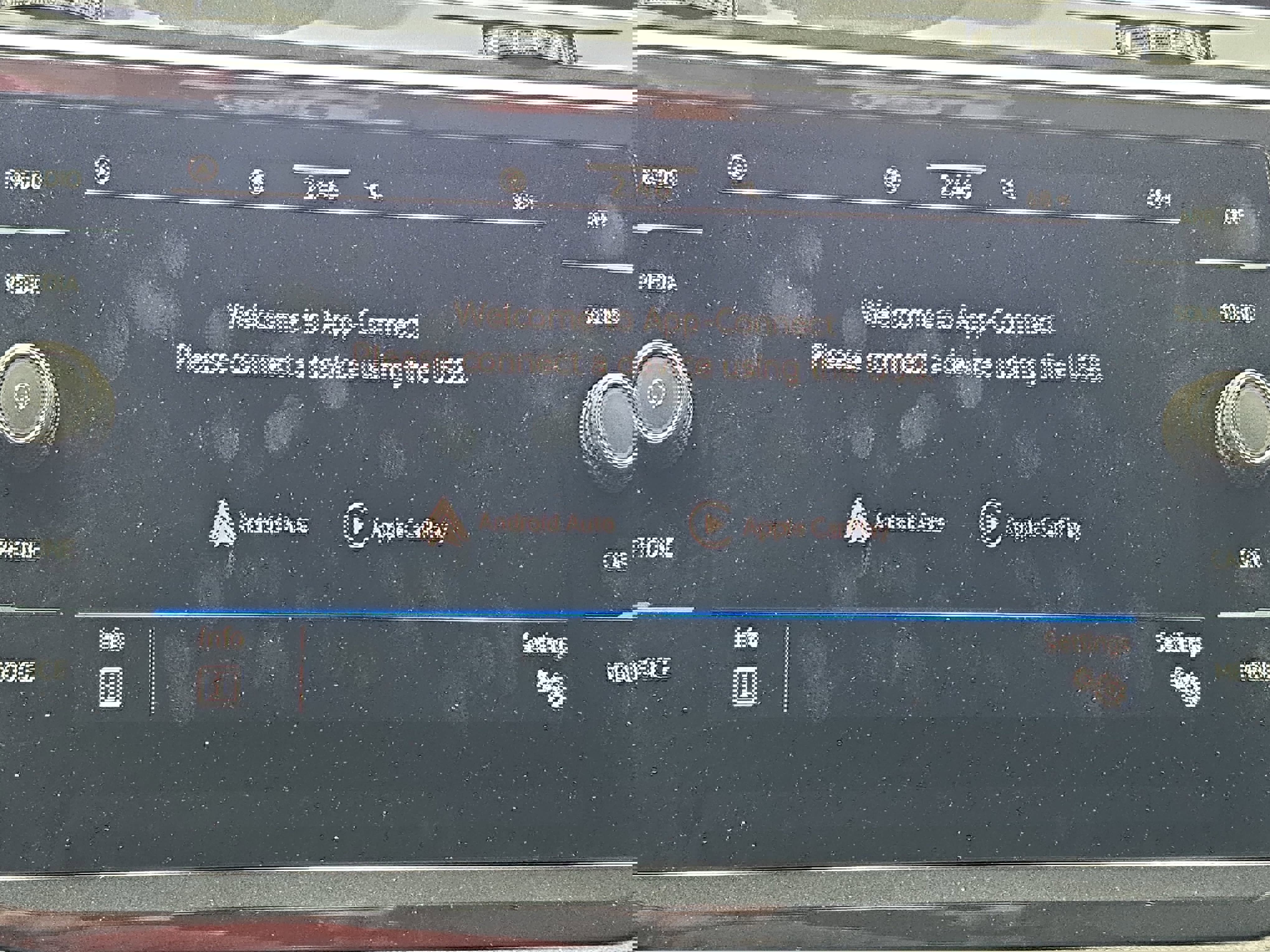 Certified 2024 Volkswagen Tiguan SE R-Line image 23