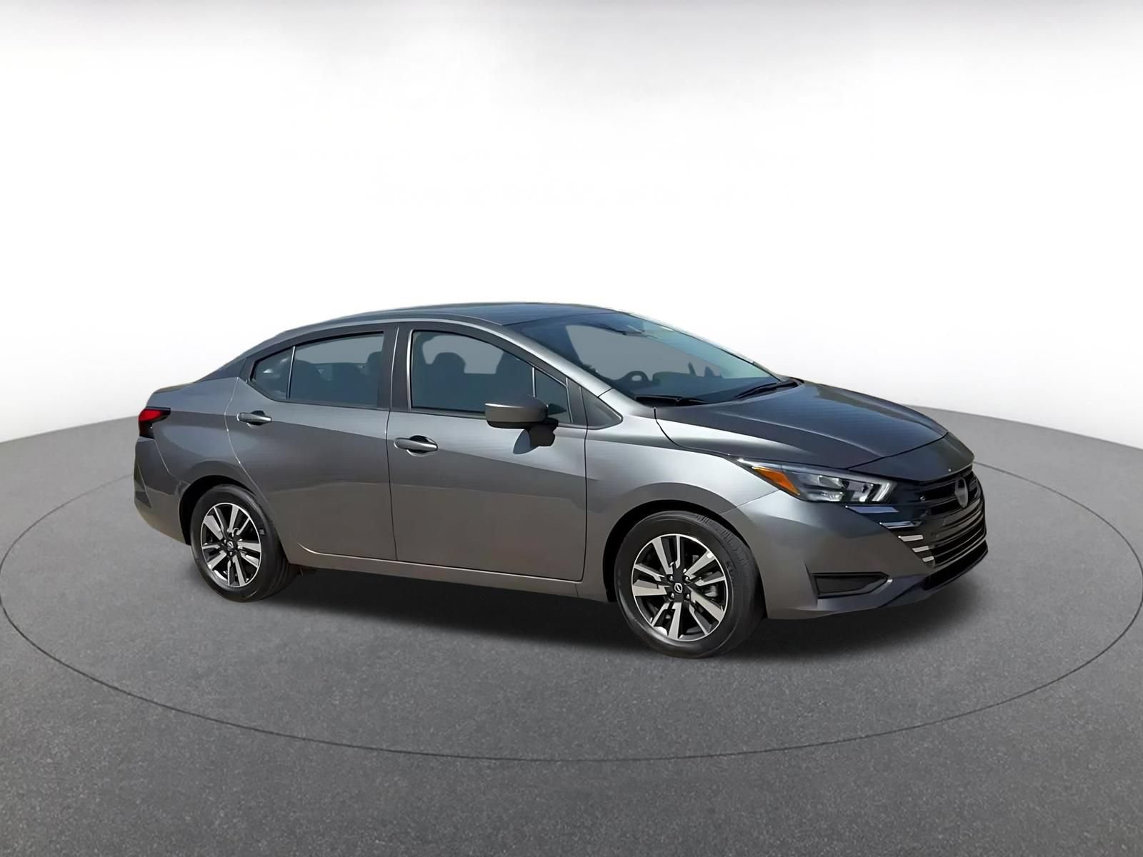 Used 2025 Nissan Versa SV FWD video 2