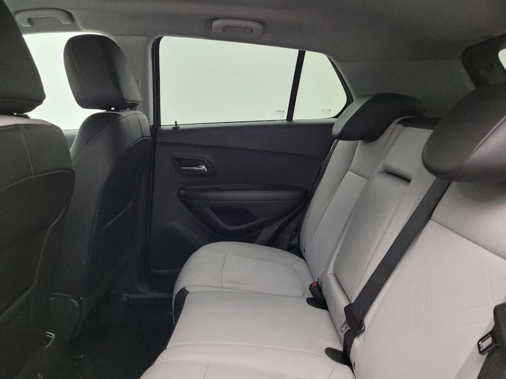 Used 2022 Chevrolet Trax LT AWD/4WD image 18