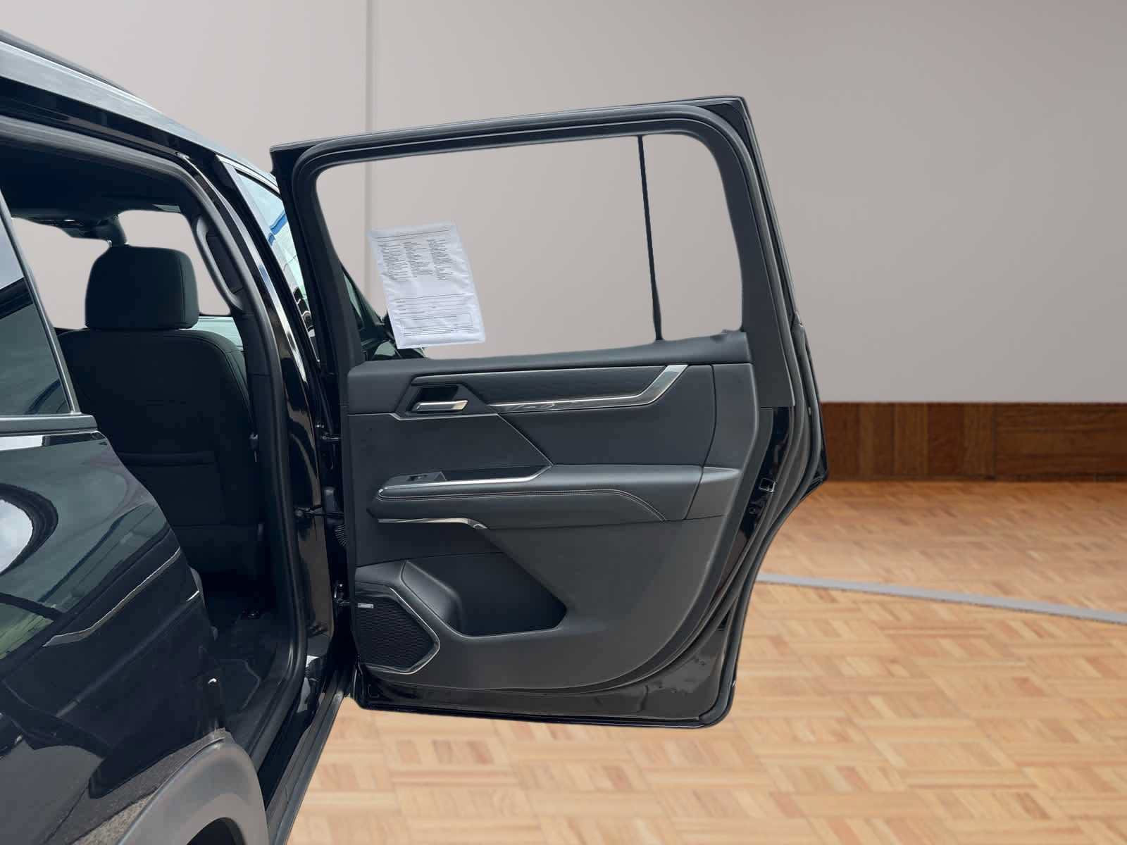 Used 2026 GMC Acadia Elevation FWD image 14