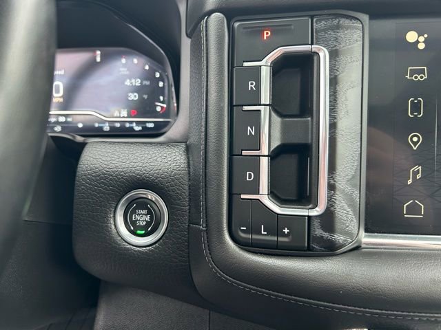Used 2023 GMC Yukon XL Denali AWD/4WD image 31