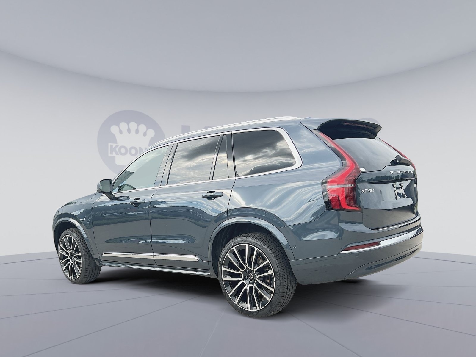 New 2026 Volvo XC90 B6 Plus w/ Protection Package Premier AWD/4WD image 4