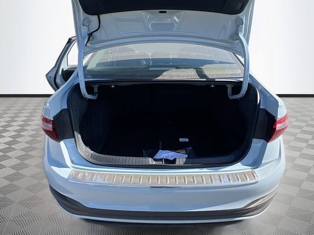 New 2025 Volkswagen Jetta SE FWD image 25