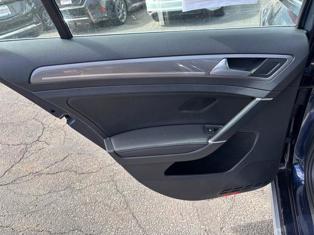 Used 2017 Volkswagen Golf Alltrack SE image 12