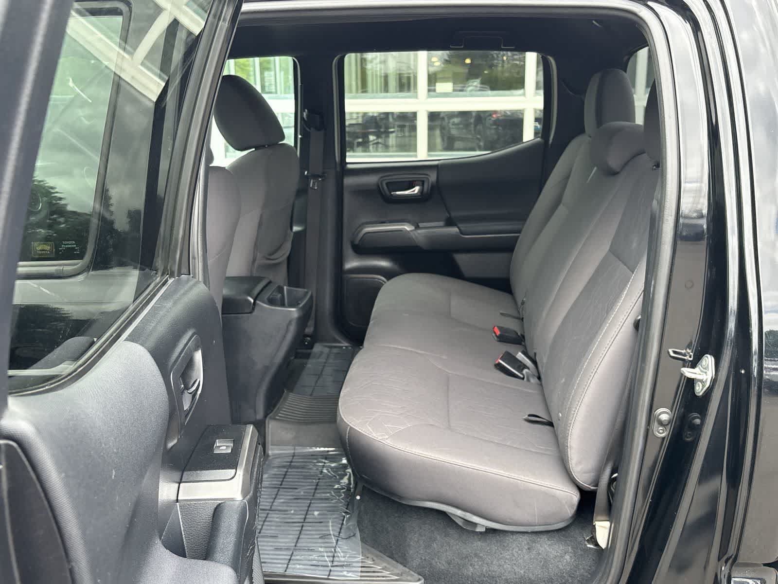 Used 2019 Toyota Tacoma TRD Off-Road AWD/4WD image 11