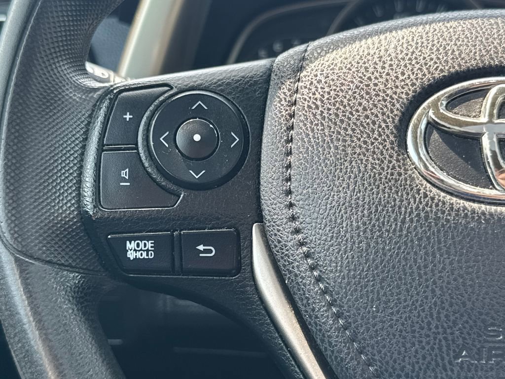 Used 2015 Toyota RAV4 XLE AWD/4WD image 20