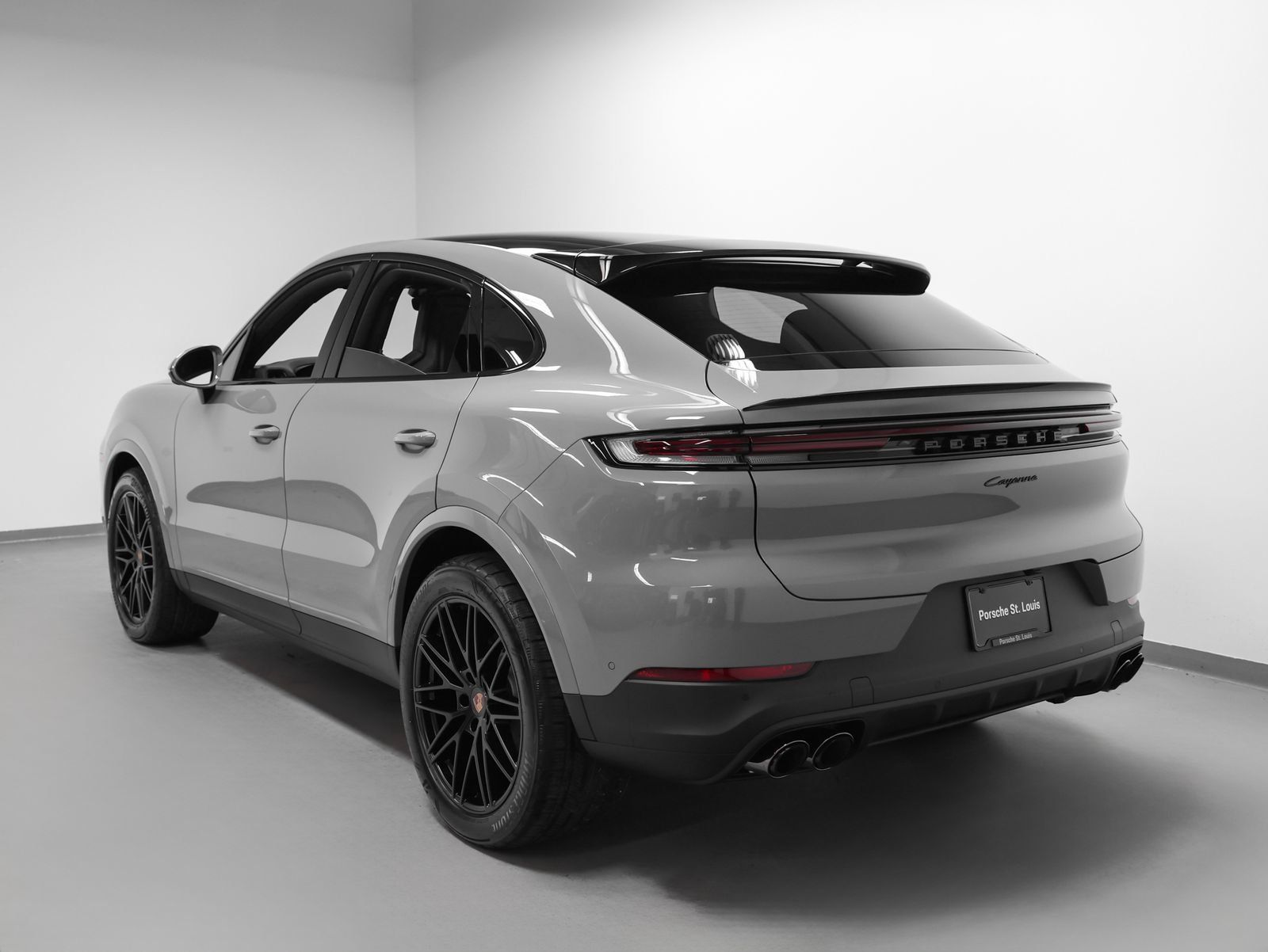 New 2026 Porsche Cayenne Coupe AWD/4WD image 3