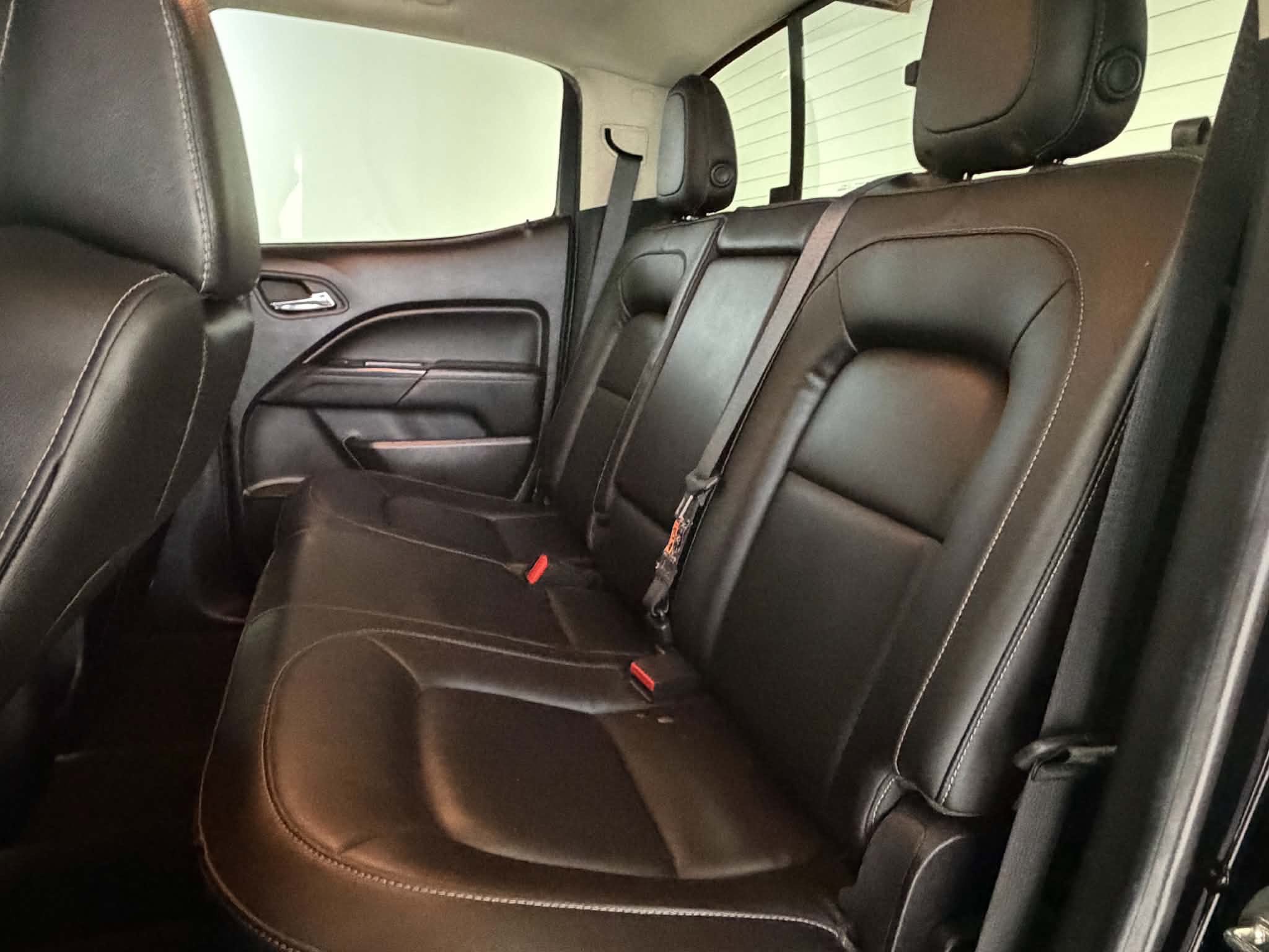 Used 2015 GMC Canyon SLT w/ Driver Alert Package AWD/4WD image 18
