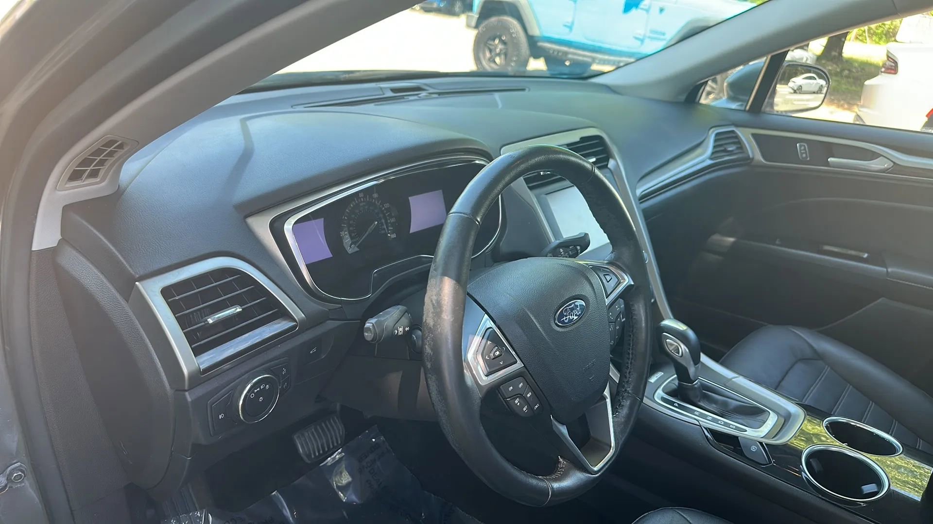 Used 2013 Ford Fusion SE FWD image 13