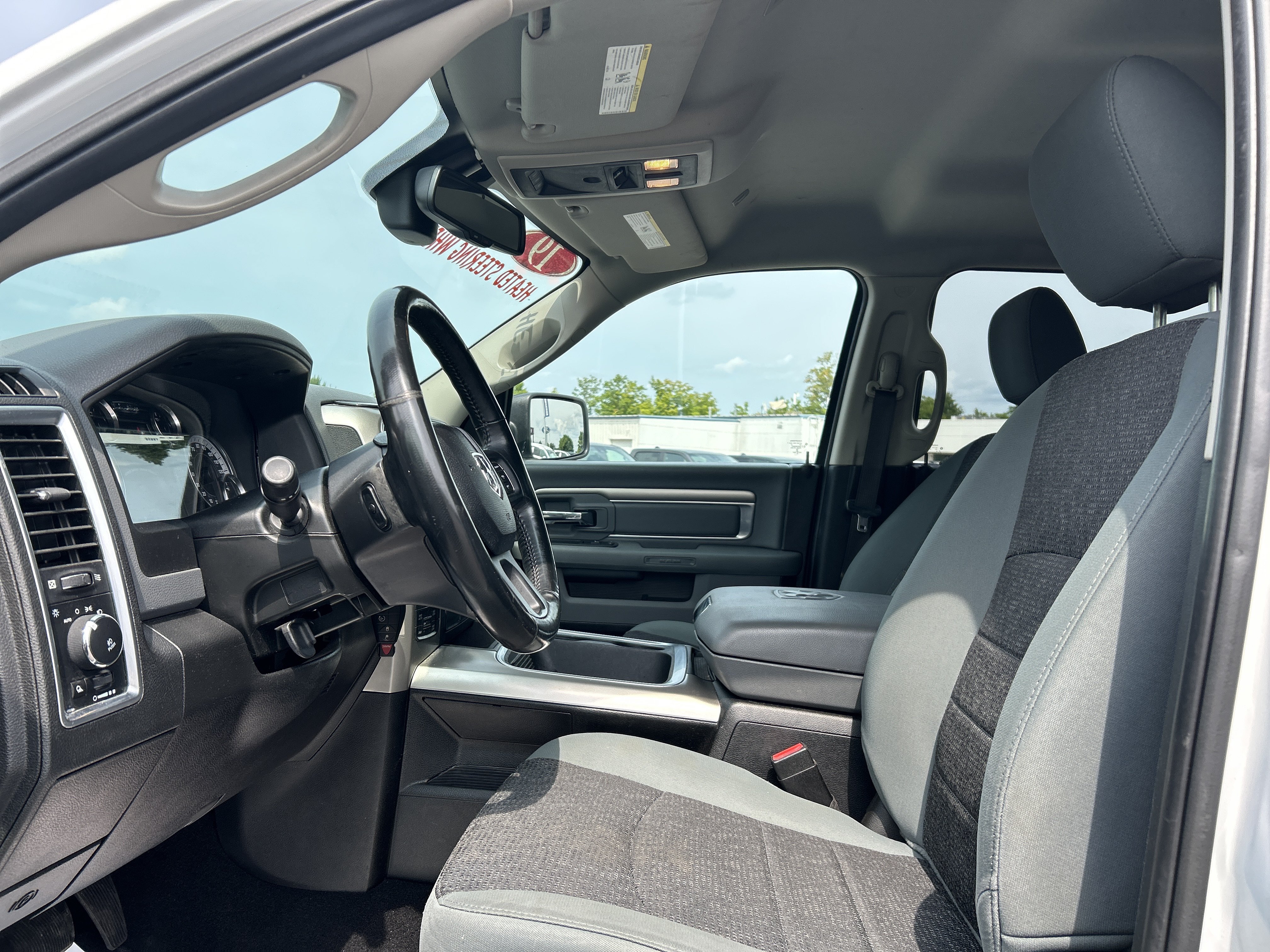 Used 2019 RAM 1500 Big Horn AWD/4WD image 18