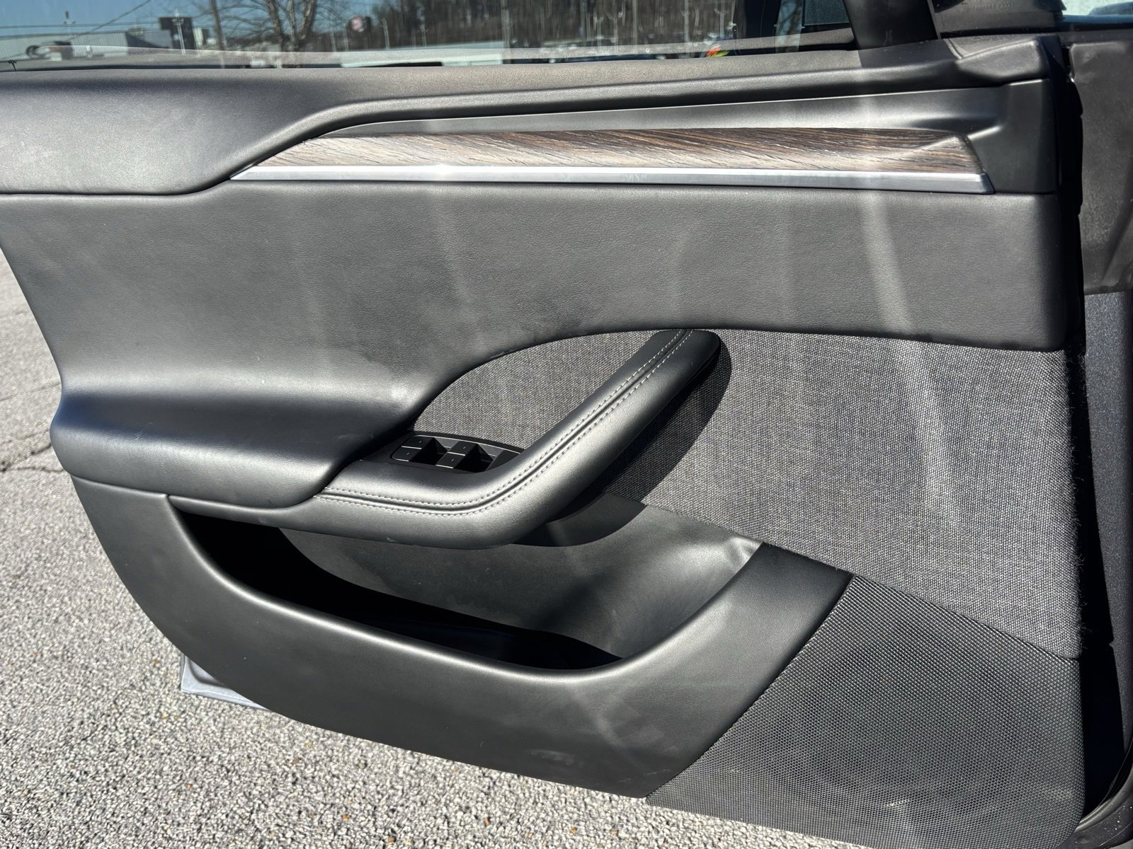 Used 2021 Tesla Model S Plaid image 17