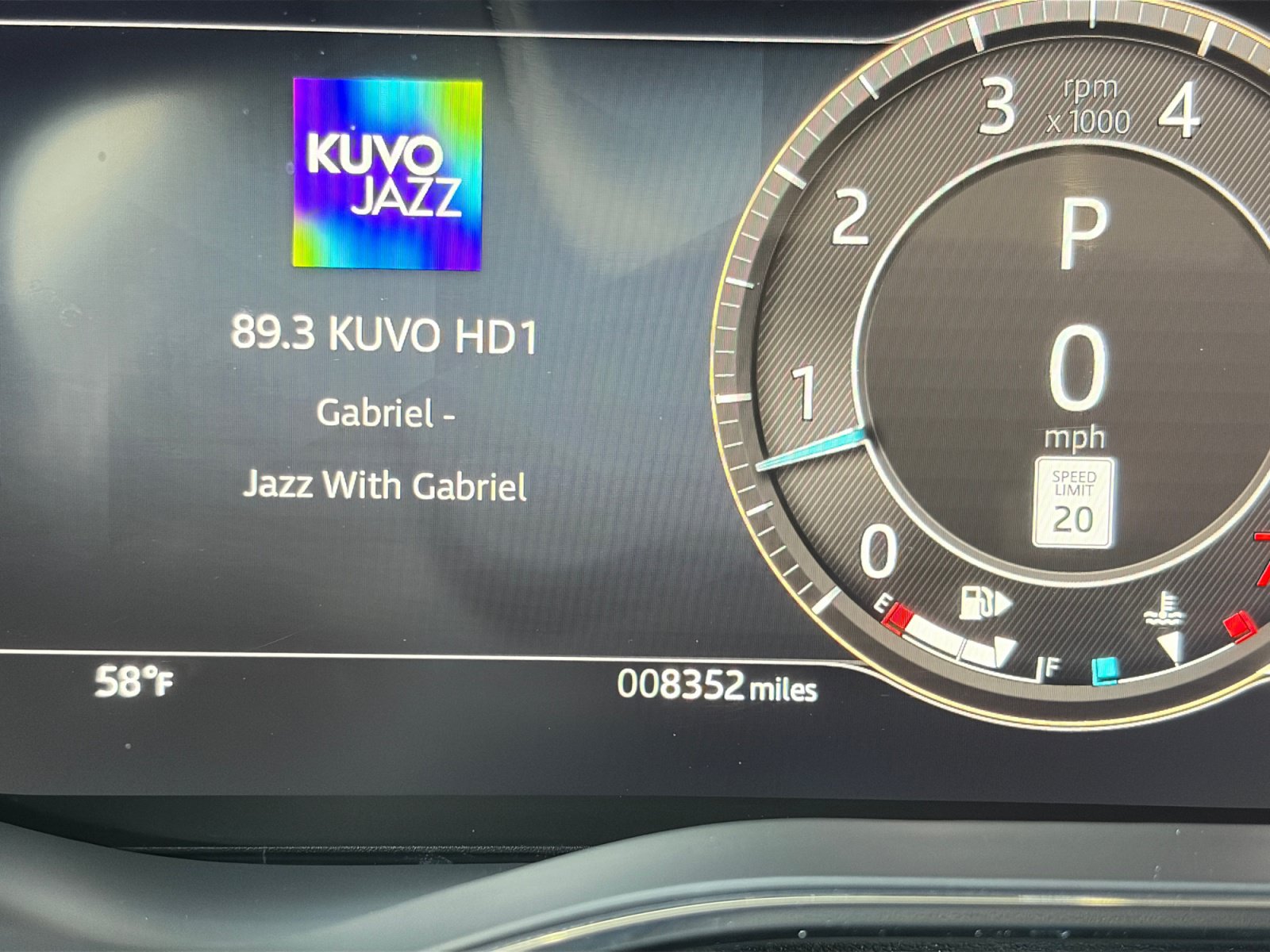 Certified 2026 Jaguar F-PACE R-Dynamic S AWD/4WD image 11