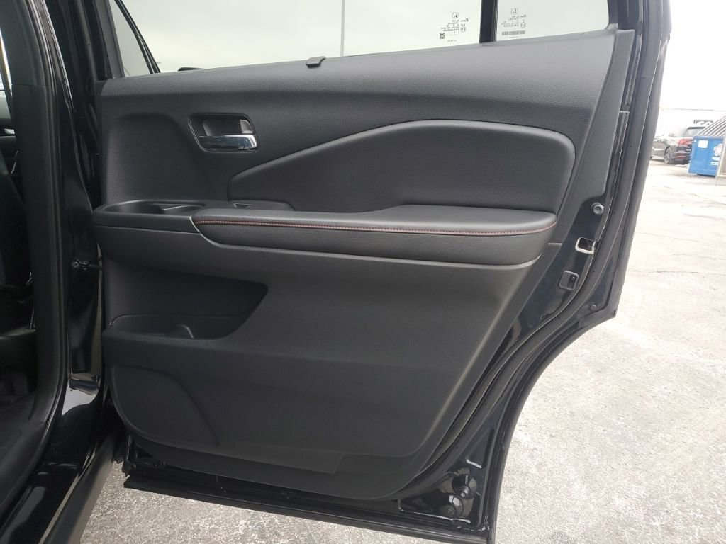 Used 2020 Honda Pilot Black Edition image 40