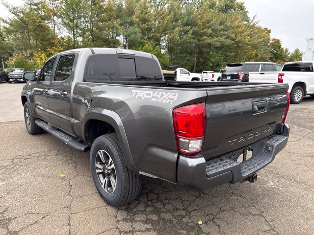 Used 2017 Toyota Tacoma TRD Sport w/ Exterior Package AWD/4WD image 8