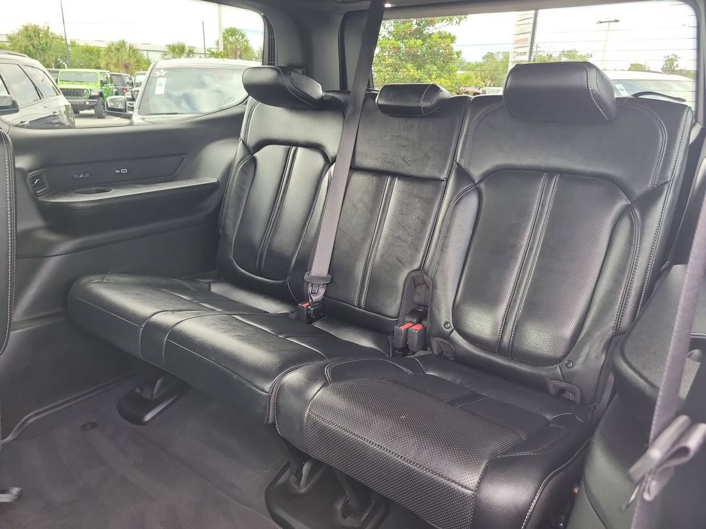 Certified 2022 Jeep Wagoneer Series III w/ Flexible Seating Group RWD image 16