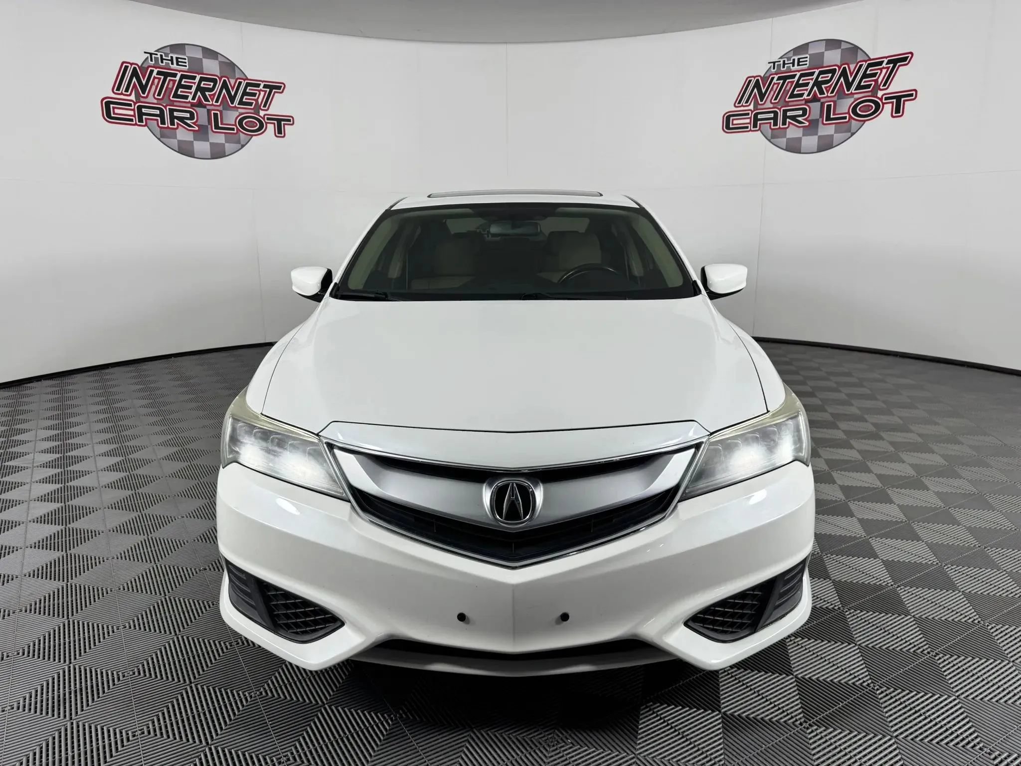 Used 2017 Acura ILX FWD image 2