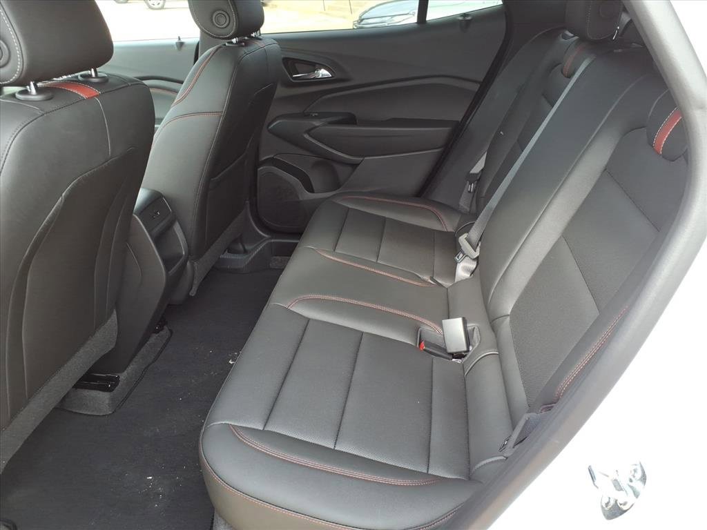 New 2026 Chevrolet Trax RS w/ Sunroof Package image 15