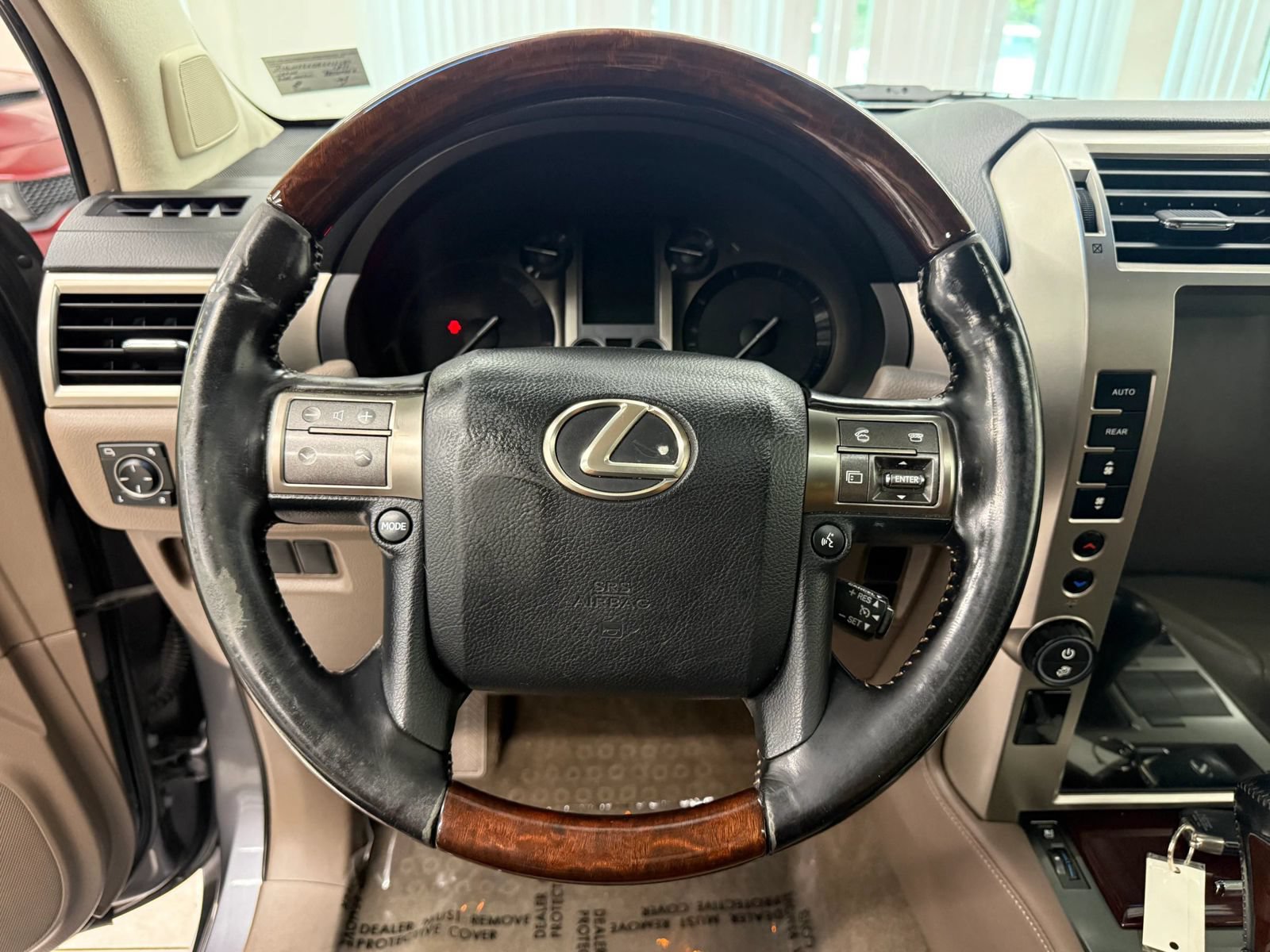 Used 2017 Lexus GX 460 Premium AWD/4WD image 29