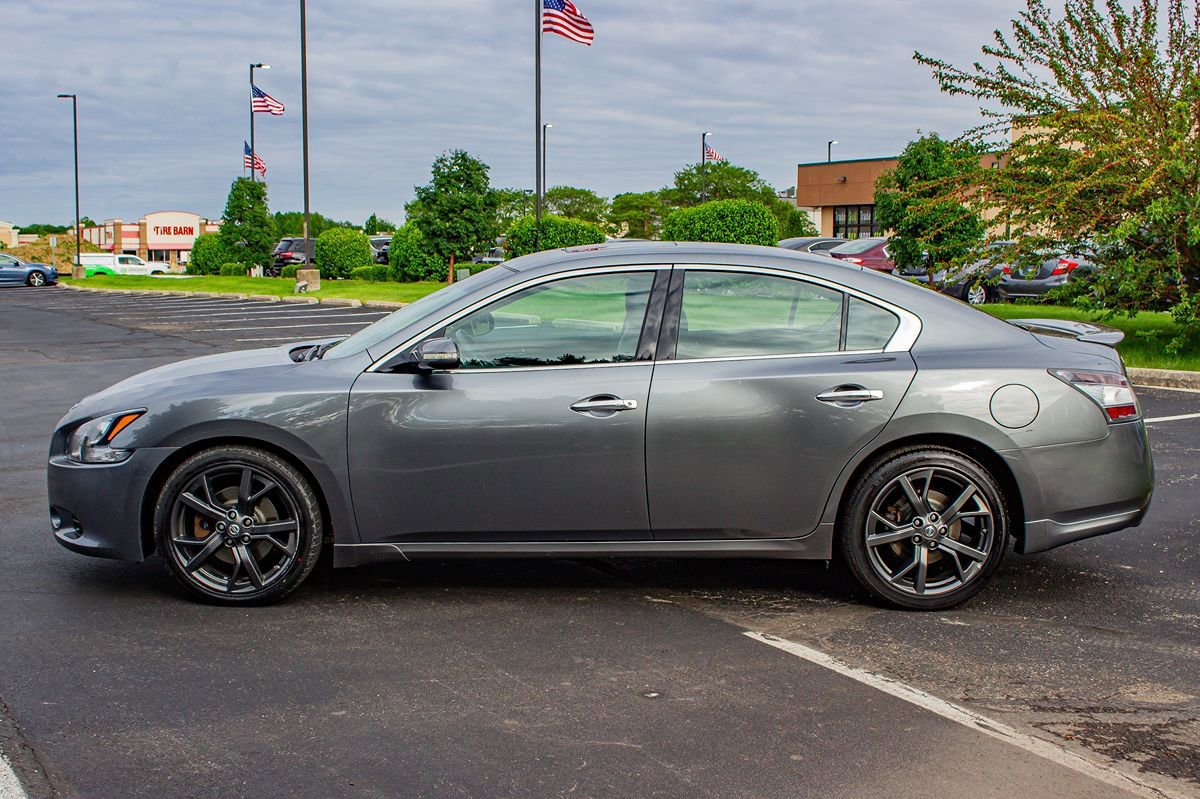 Used 2014 Nissan Maxima 3.5 SV w/ Sport Package FWD image 3