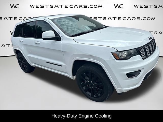 Used 2017 Jeep Grand Cherokee Altitude RWD image 34