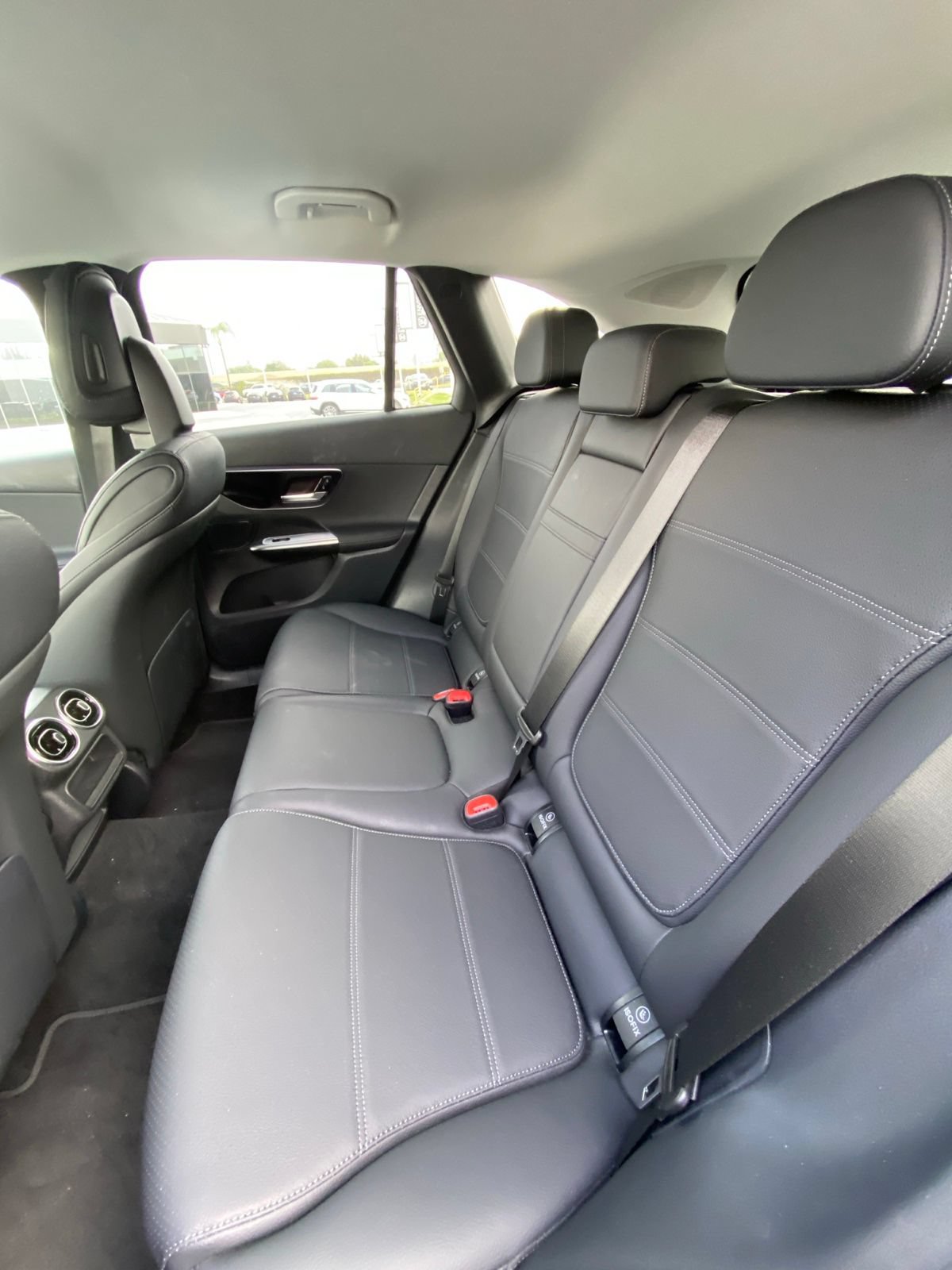 Certified 2025 Mercedes-Benz GLC 350e 4MATIC image 10