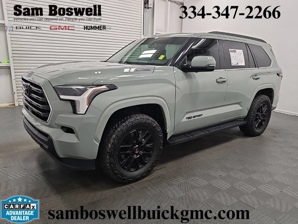 Used 2023 Toyota Sequoia SR5 w/ SR5 Premium Package AWD/4WD image 4