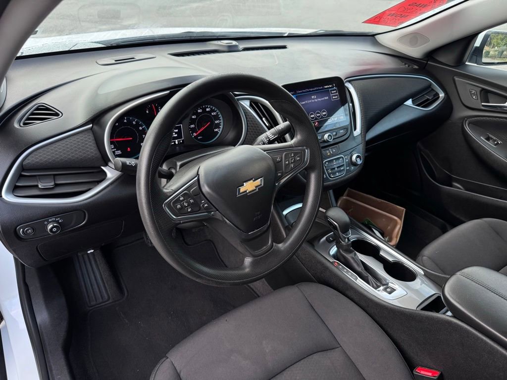Used 2024 Chevrolet Malibu LT image 14