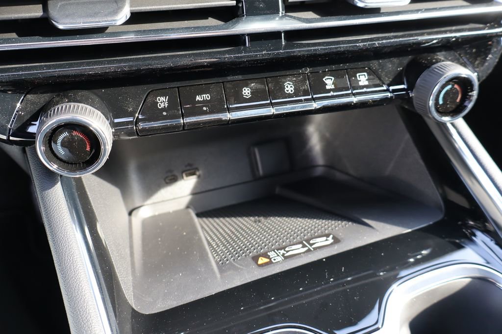 New 2026 Chevrolet Traverse LT w/ Midnight/Sport Edition image 23