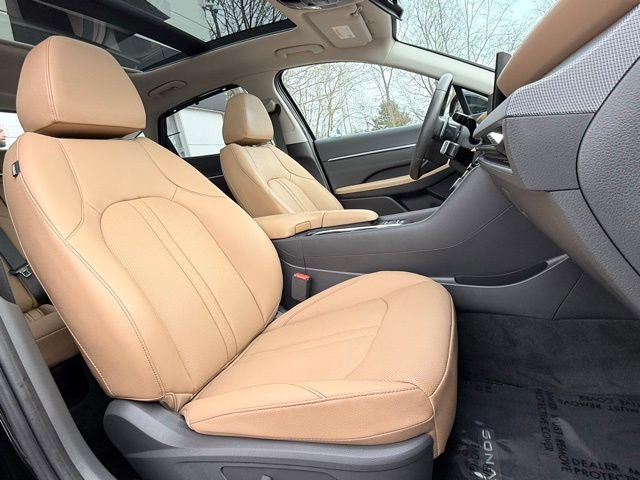 Used 2024 Hyundai Sonata Limited image 16
