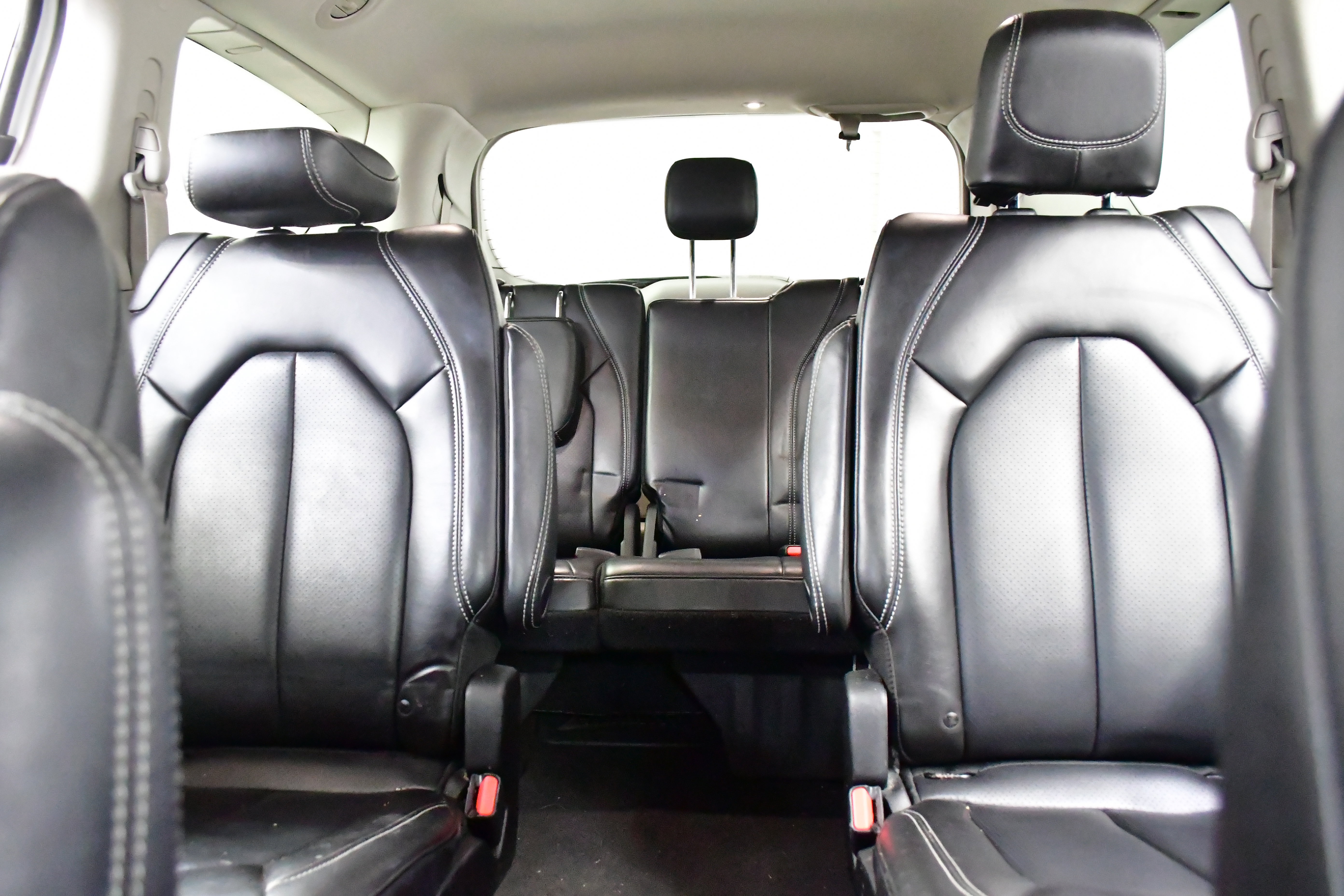 Used 2023 Chrysler Pacifica Touring-L image 20