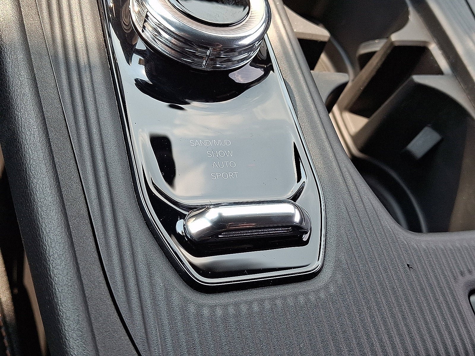 New 2026 Jeep Cherokee Limited AWD/4WD image 17