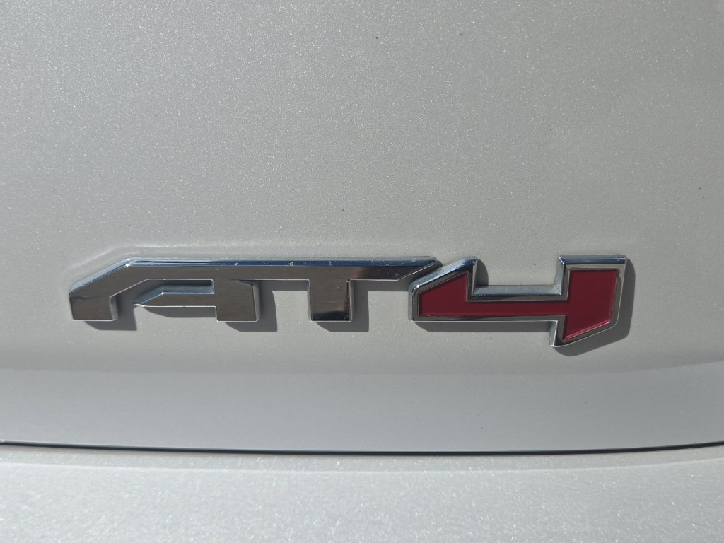 Used 2024 GMC Terrain AT4 AWD/4WD image 40