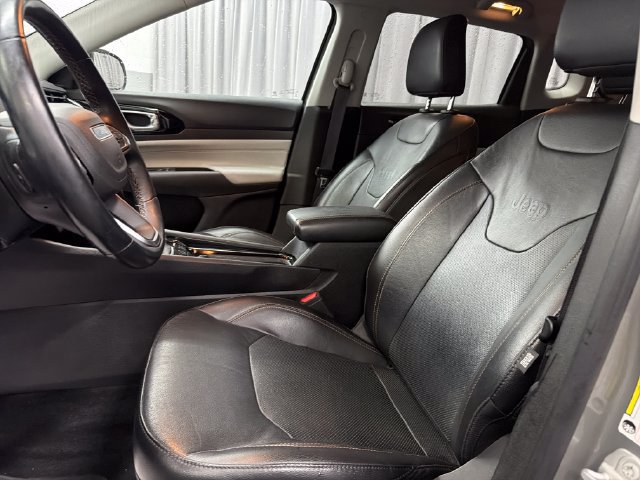 Used 2022 Jeep Compass Limited AWD/4WD image 10