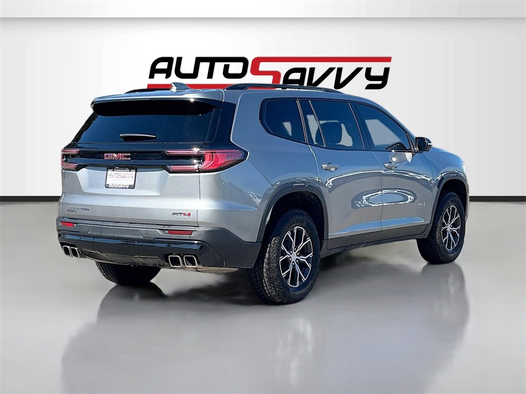 Used 2024 GMC Acadia AT4 w/ Luxury Package image 7