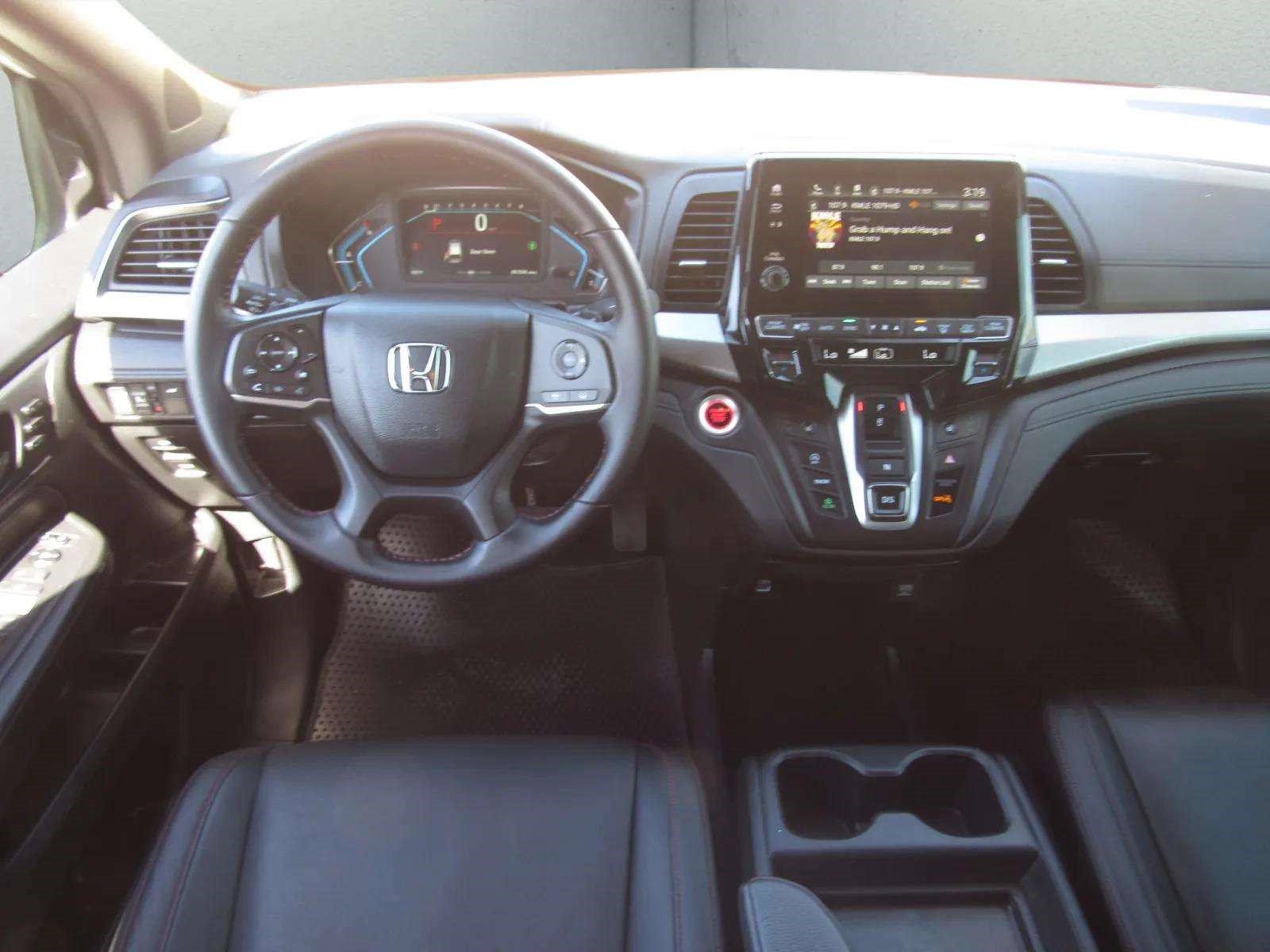 Certified 2024 Honda Odyssey Sport image 19