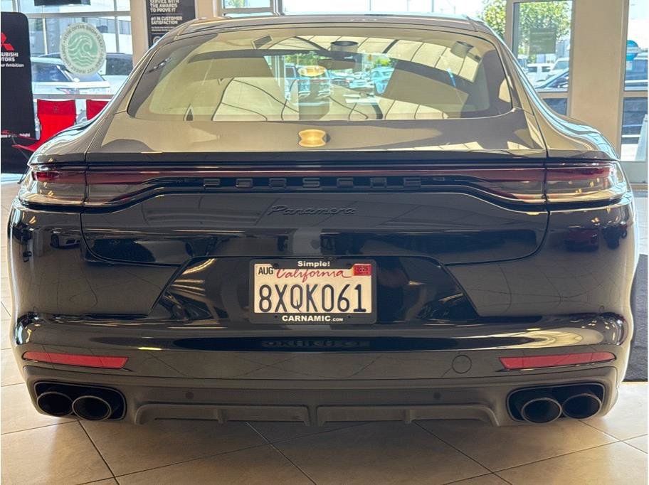 Used 2021 Porsche Panamera image 6