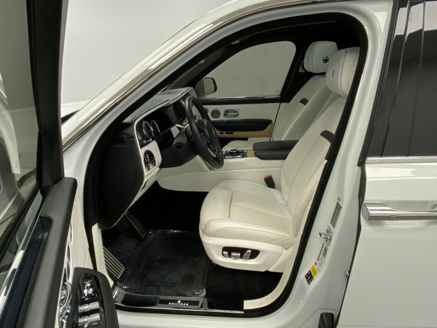 Used 2019 Rolls-Royce Cullinan AWD/4WD image 20