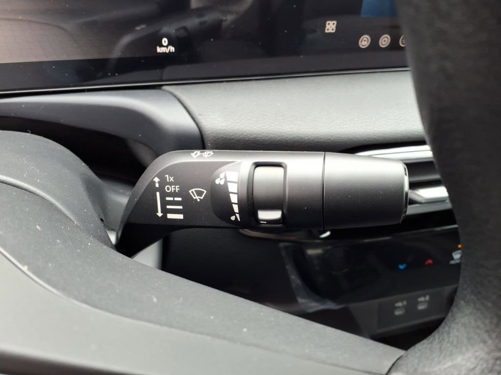 New 2026 Nissan Sentra SV image 22