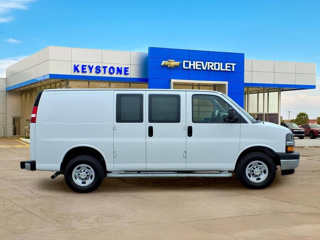 Used 2024 Chevrolet Express 2500 w/ Driver Convenience Package RWD image 8