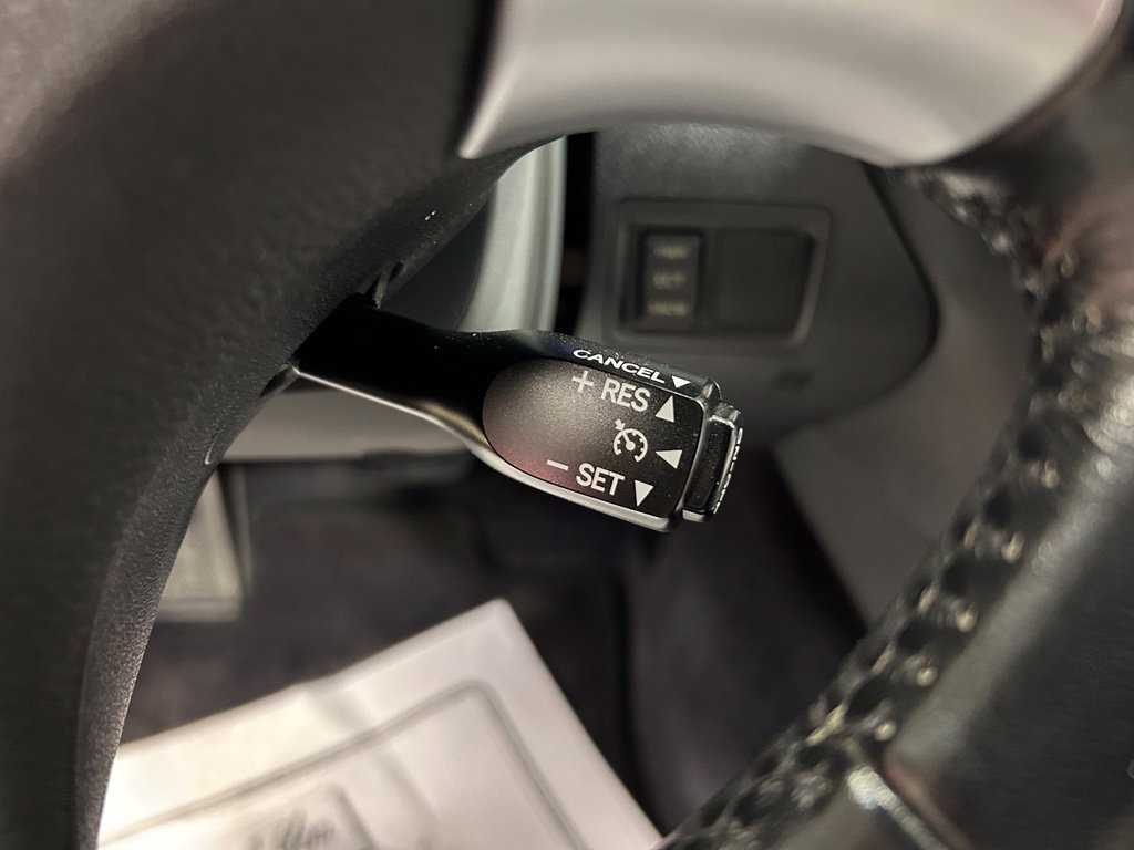 Used 2014 Lexus IS 250C w/ Luxury Package RWD image 13