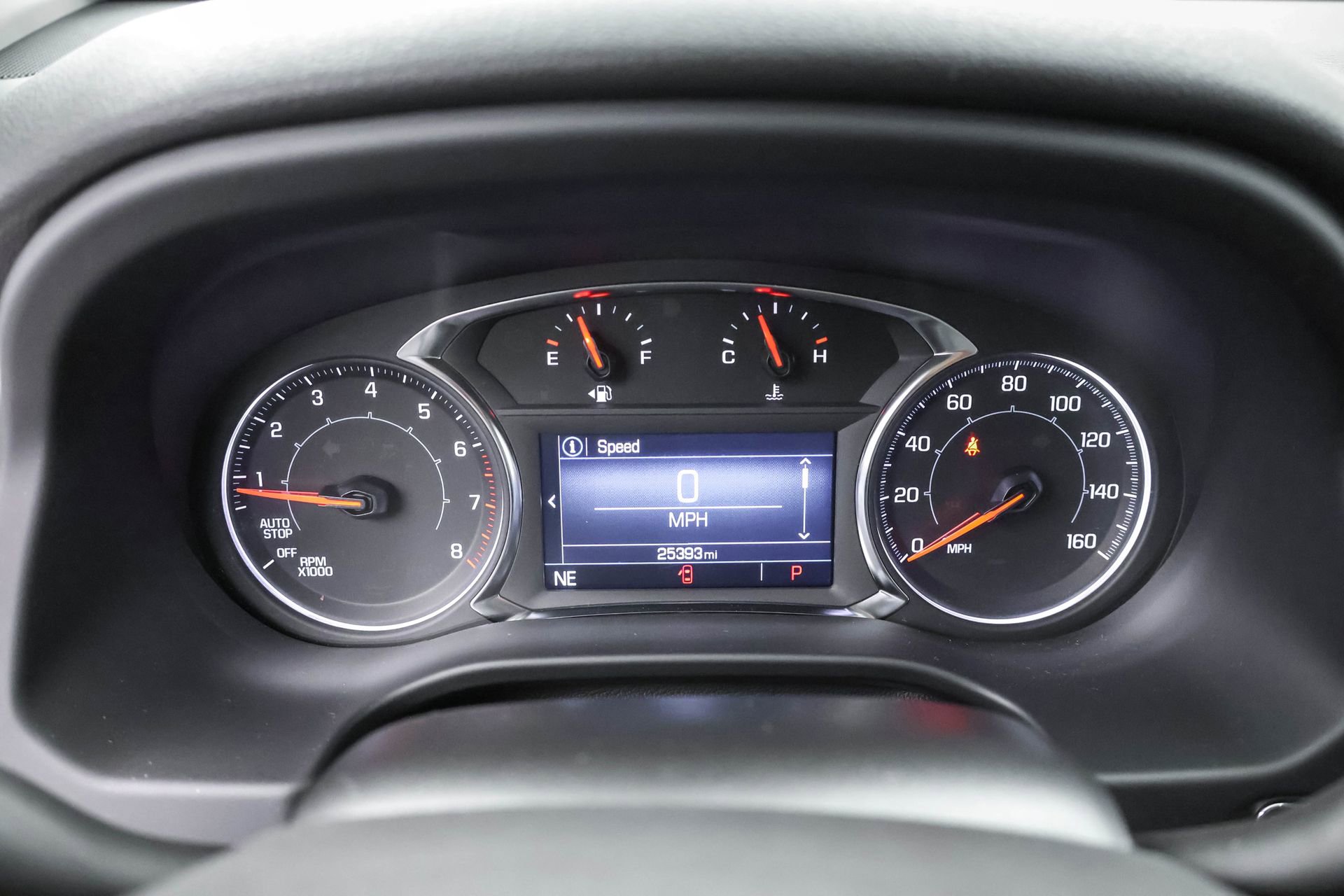 Used 2023 GMC Acadia SLE w/ Driver Convenience Package image 26