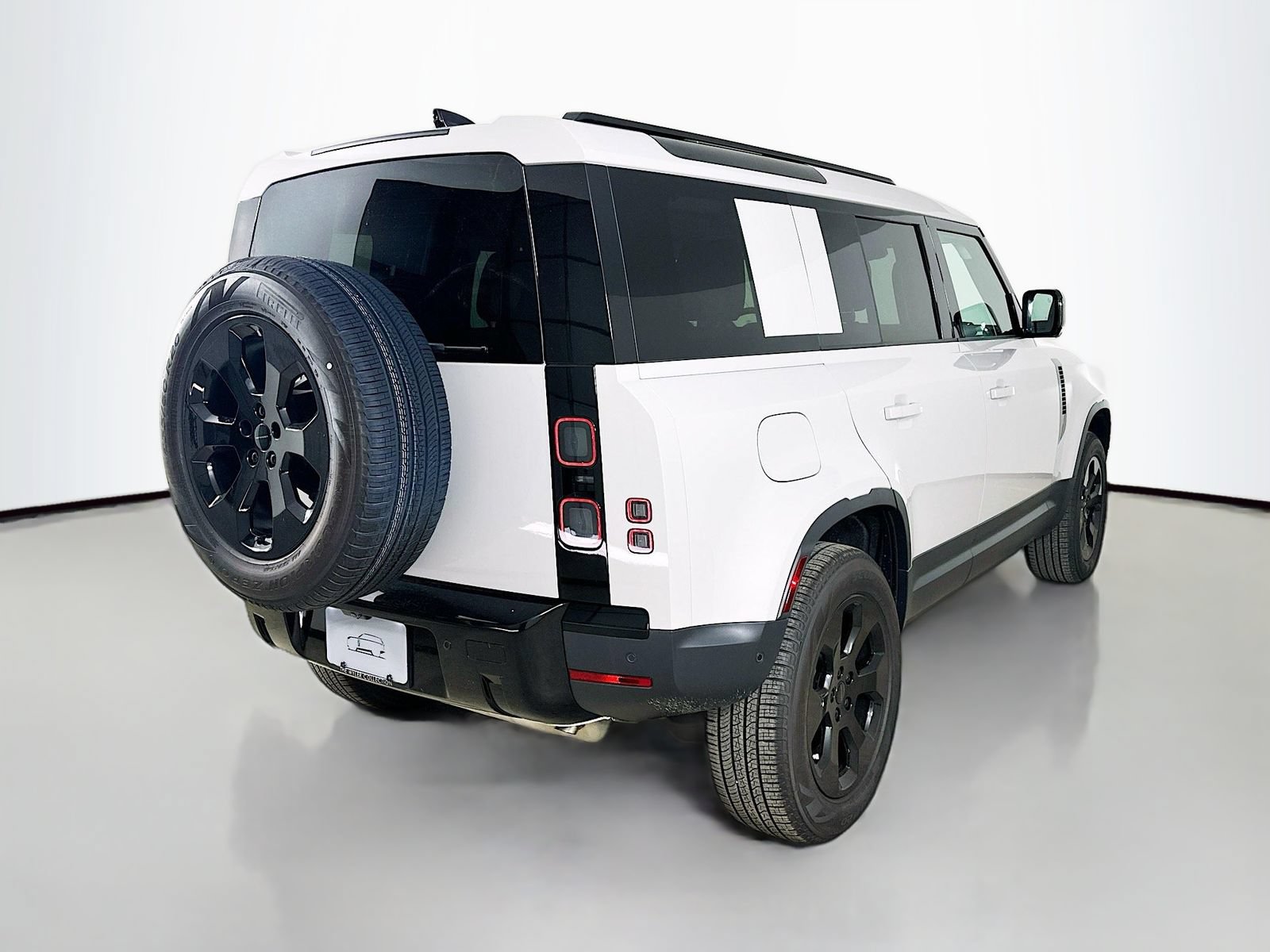 New 2026 Land Rover Defender 110 S AWD/4WD image 5