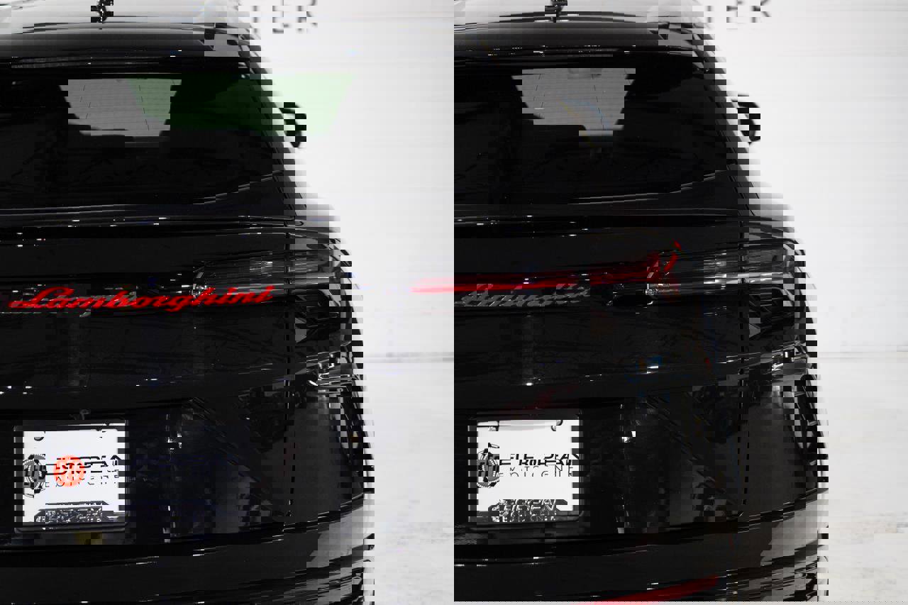 Used 2020 Lamborghini Urus image 34