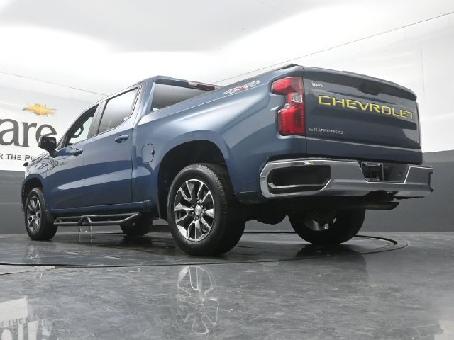 Used 2024 Chevrolet Silverado 1500 LT AWD/4WD image 5