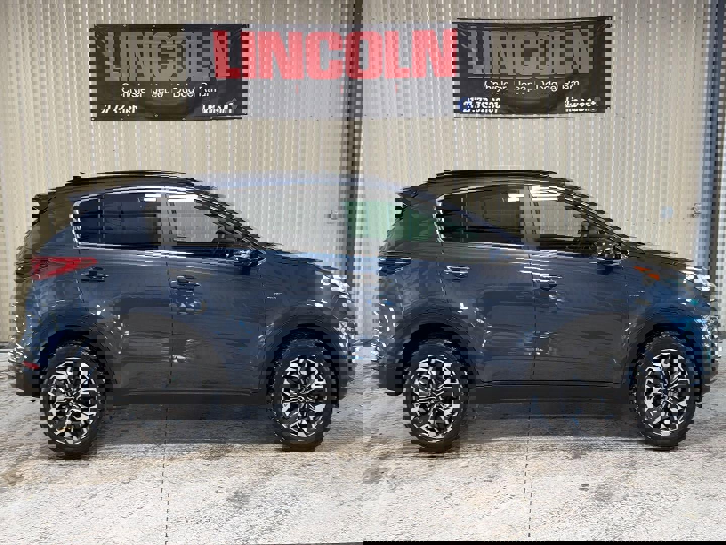 Used 2022 Kia Sportage EX image 5