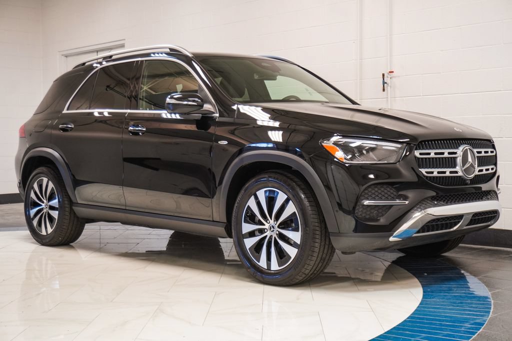 Used 2025 Mercedes-Benz GLE 450e 4MATIC image 5