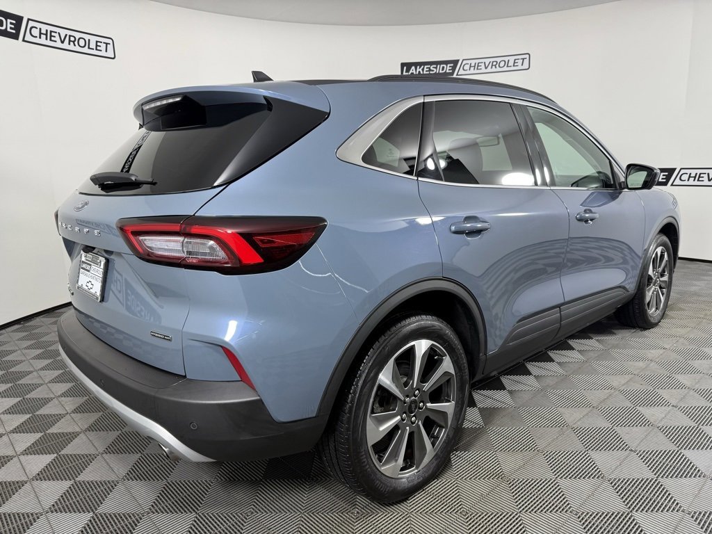 Used 2024 Ford Escape Platinum image 6