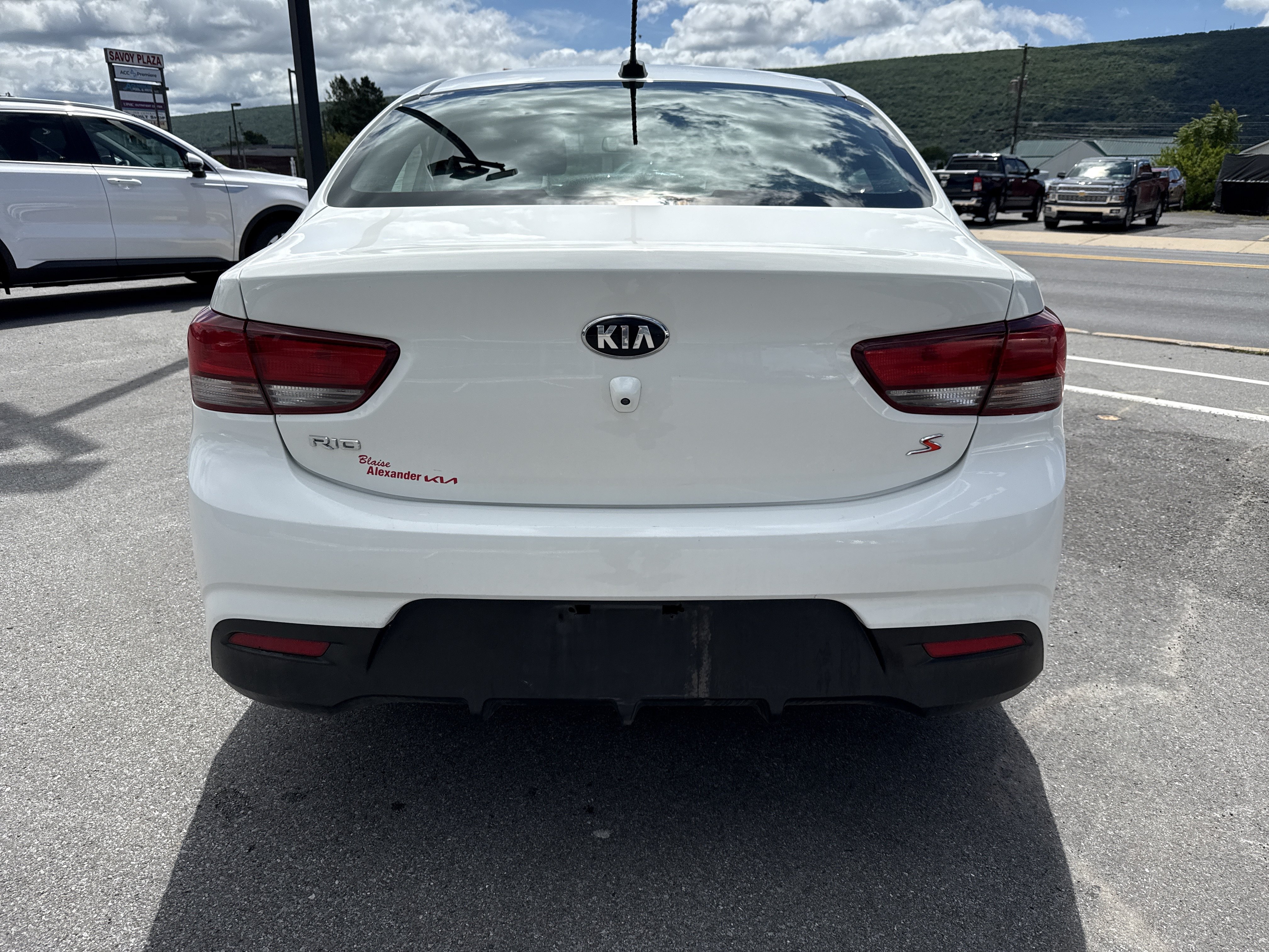 Used 2019 Kia Rio S FWD image 4