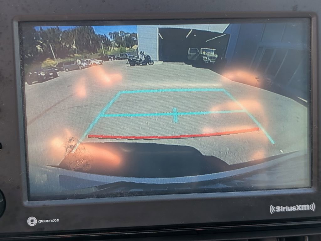 Used 2021 Toyota RAV4 LE image 19