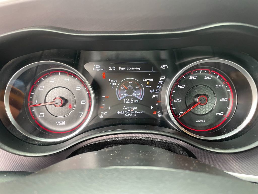 Used 2019 Dodge Charger SXT image 18